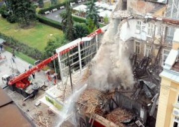 Събарят 16 сгради в София, опасни са