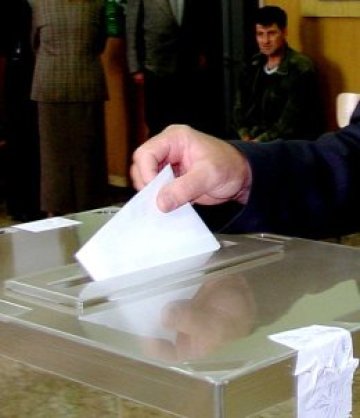 ГЕРБ първа в София и областните градове, БСП - в малките селища