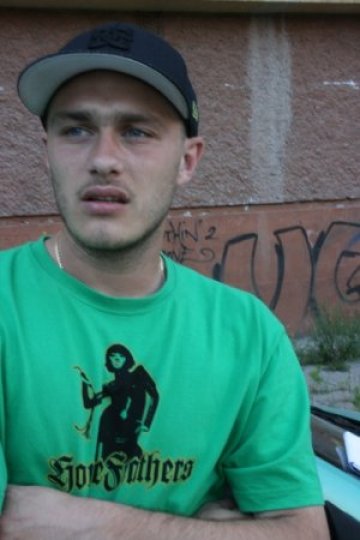 Стоян. И точка по въпроса.