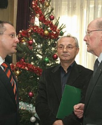 Гъста политическа мъгла, тъмно е като в...