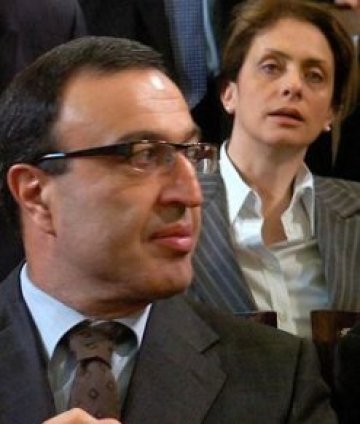 За синия път, бутиковите партии и човекоядството в СДС