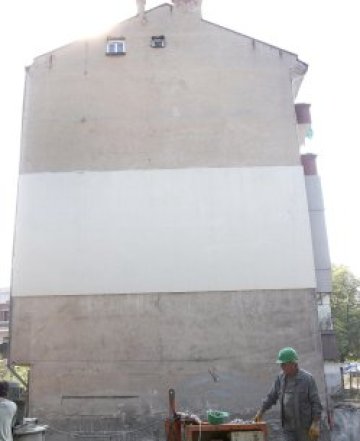 Кооперация в столицата се напука, багери ровят наоколо