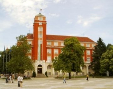 ЕС дели страната на нови области