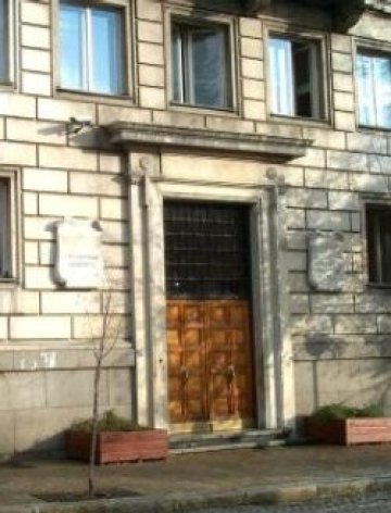 Общината в бабини кюлоти за празника на София