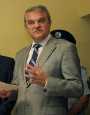 Петков призна, че не се справя с поръчковите убийства