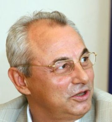 ДПС се разчекна между кандидатите за София