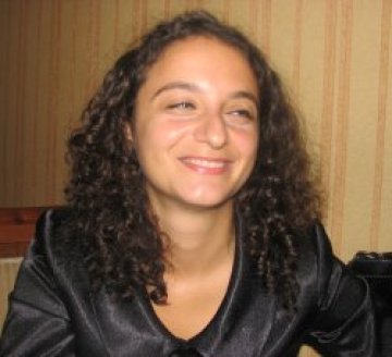 Работата й е забавление