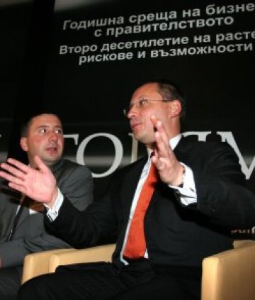 Станишев не иска ултиматуми от учителите