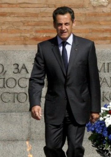 Саркози: Сестрите ви са французойки