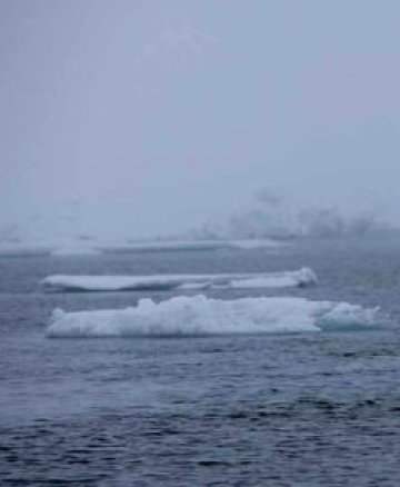 Водата около Северния полюс се затопля