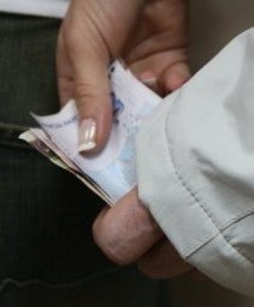Затвор за „продавач-купувачите“ на гласове