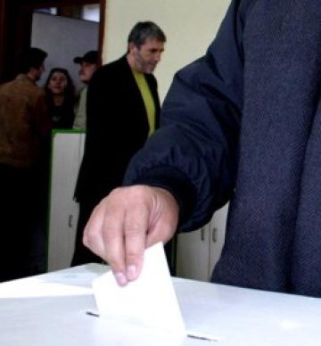 15,7% вече гласуваха, баба Кинка - също