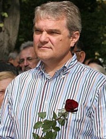 Плашат със смърт Румен Петков