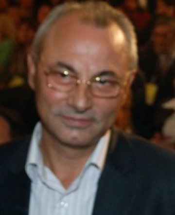 ДПС се шири, ама трети