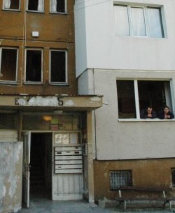 Бойлер гръмна, рани двама души