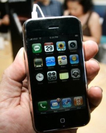 iPhone се държи като ченге от Държавна сигурност