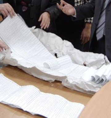 Повторно броят бюлетините в Габрово