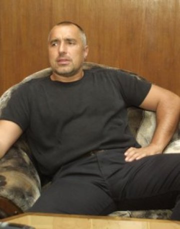 Борисов дава 20 лв. за транспорт на учителите