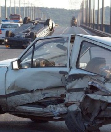 Четирима ранени при тежка катастрофа във Варна