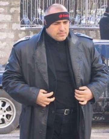 Умореният кмет иска да е премиер и да "прибира" парите