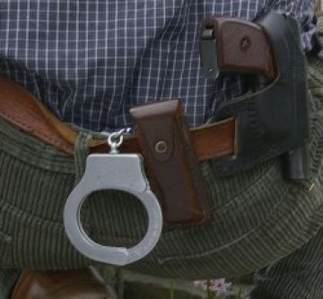 Хванаха двама за кражба с взлом от заведение