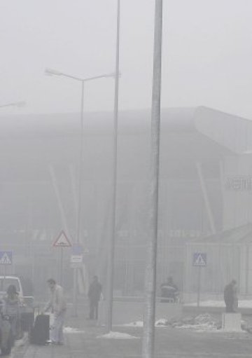 Специалисти съветват в мъглата