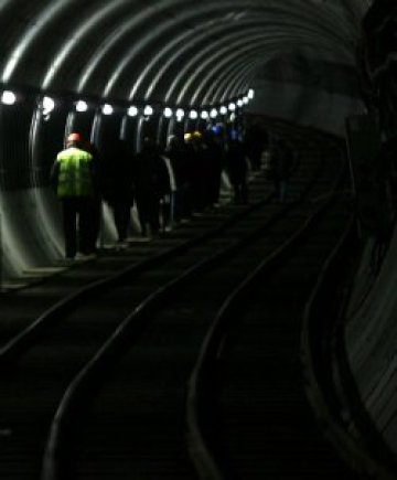 Кметът си пуска метрото до вкъщи