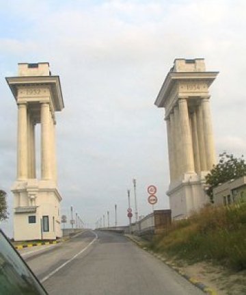 Кунева на Дунав мост: "Такса "Мост"? Такова нещо в ЕС няма