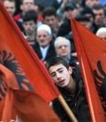 Призракът на Велика Албания