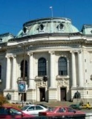 Бъдещи журналисти влизат в СУ без изпит по литература