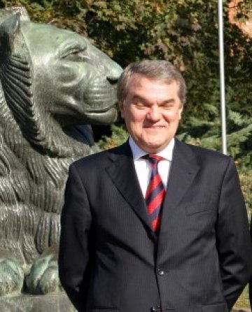 Комисия ще нищи монакските министерски круизи