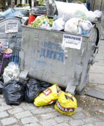 Люлин, Овча купел, Витоша и Триадица потъват в боклуци