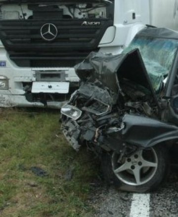 ТИР помля две коли на пътя-убиец Русе &ndash; Бяла*