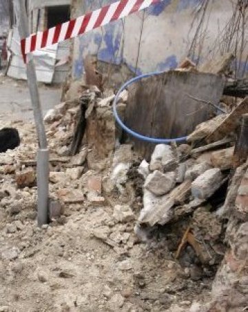 Българин загина при срутване на покрив в Испания