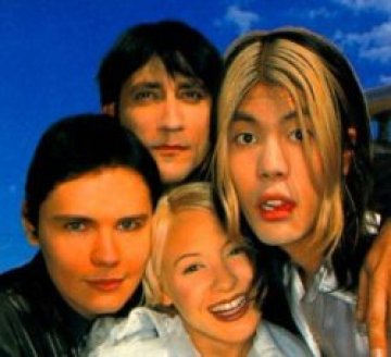 Smashing Pumpkins съдят музикалната си компания