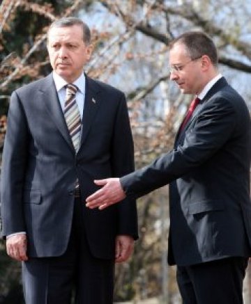 Станишев и Ердоган стресирани