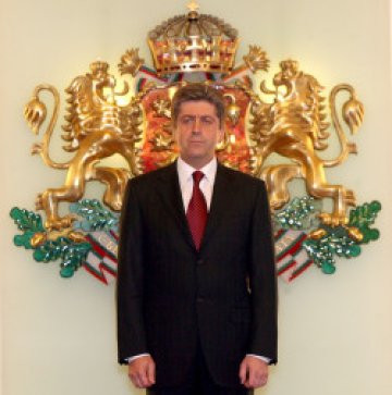 Първанов вярва на Петков, но Станишев решава