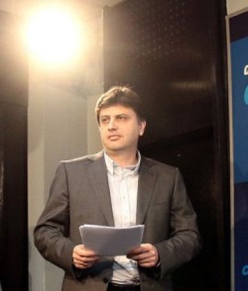 СДС ще бута Първанов, нарушил Конституцията