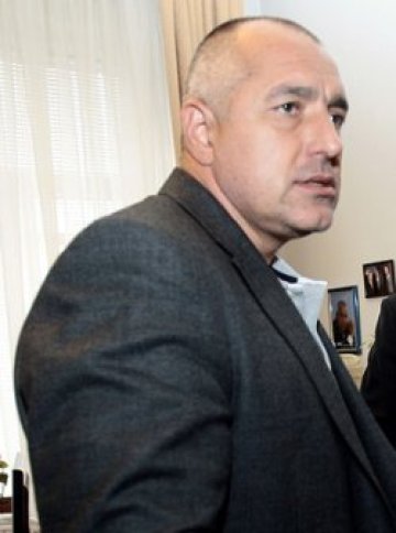 Бойко: Само плашат гаргите