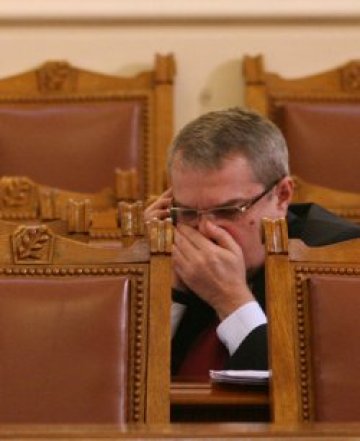 Оставиха Румен Петков без награда
