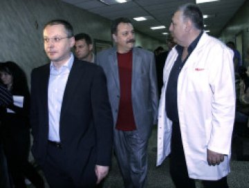 Медиците готвят стачка, премиер и министър ги утешават