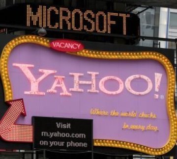 Microsoft отново се заигра с Yahoo