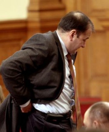 Миков разпарцаливи МВР