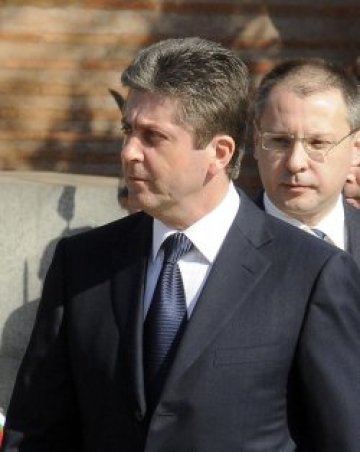 И Първанов също като Станишев, тикал свои протежета