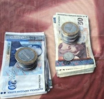 Четирима българи платили по над 1 млн. лева данъци