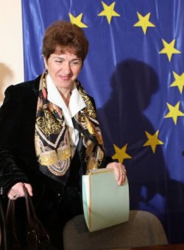 Плугчиева изора Европа
