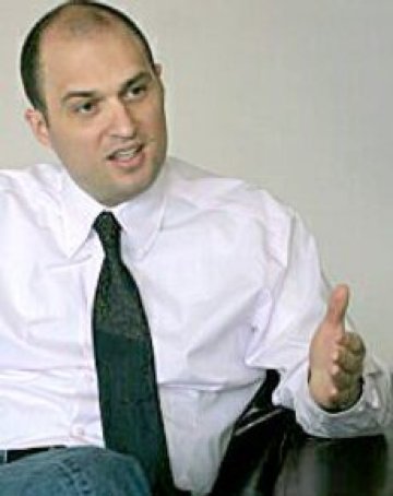 Отново Гамизов, отново срещу властта