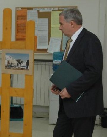 Тадаръков остава