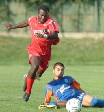 ЦСКА започна победно сезона в последния мач на Стойчо