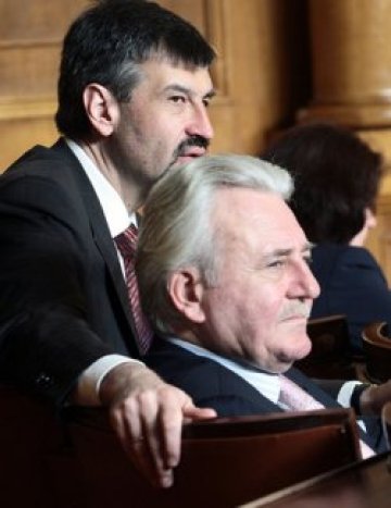 Асен Агов: Първанов и Станишев трябва да си отидат